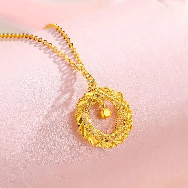 Gold circle net design necklace for women with titanium steel O chain and geometric electroplated pendant.