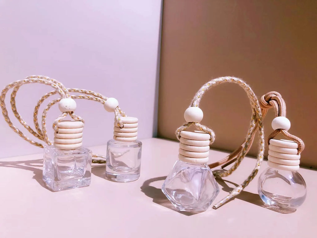 Car perfume pendant fragrance diffuser with glass bottle in cylinder, diamond, flat drum and square styles