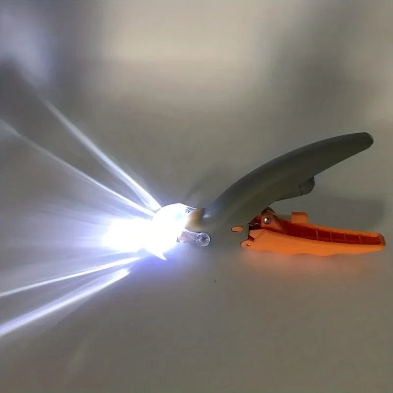 Yellow LED light pet nail trimmer with magnifying glass for cutting cat and dog nails