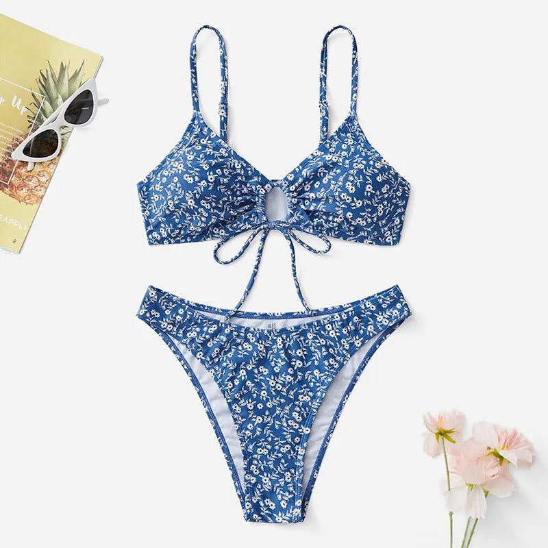 Blue three-piece swimsuit set with top and shorts for swimming without steel rings