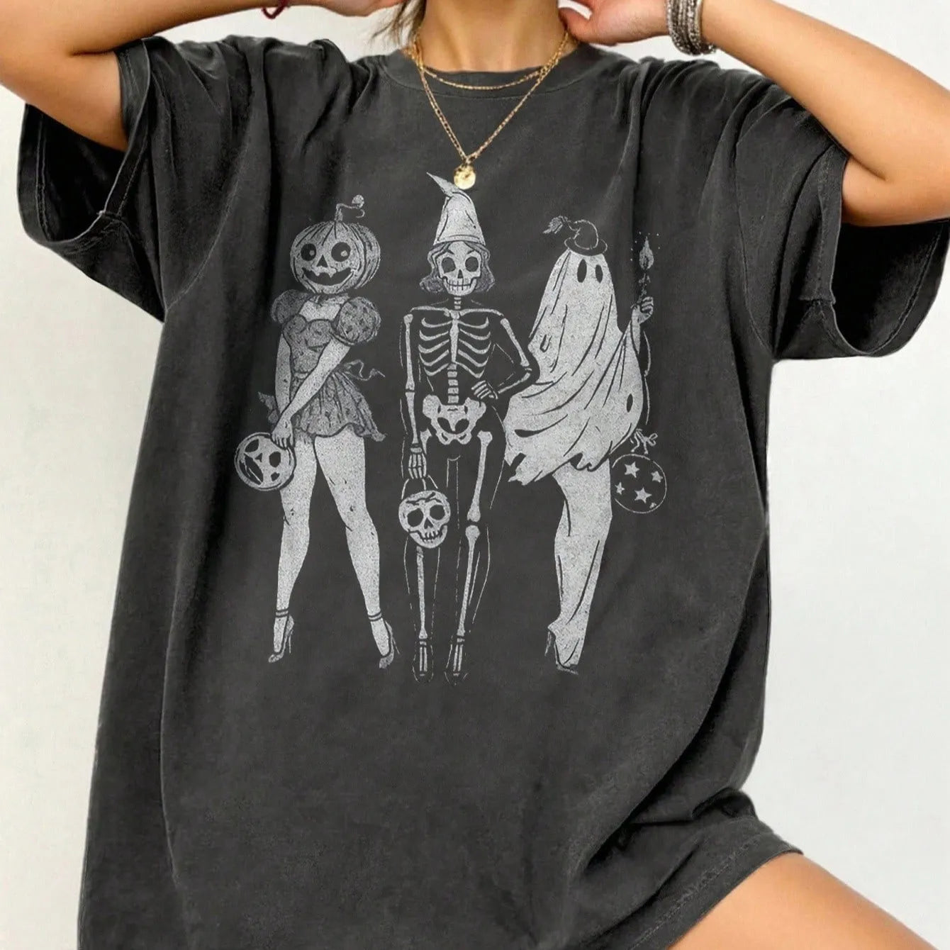 Summer loose short sleeves cotton T-shirt in black, green, grey, or orange with round neck, sizes S to 2XL