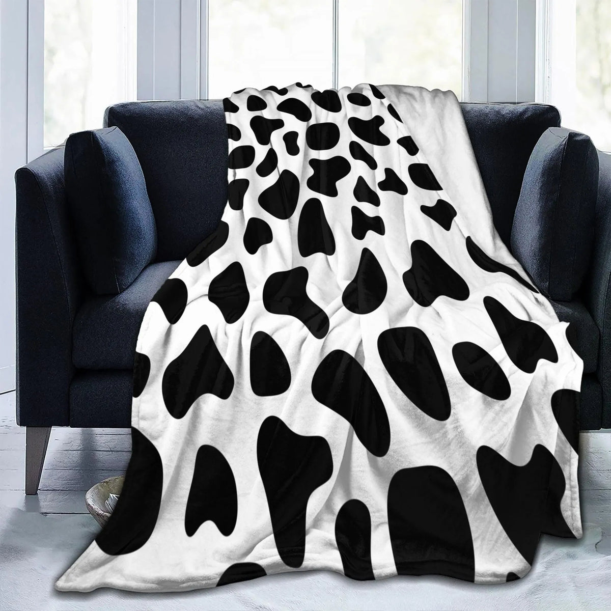 Cows pattern printed flannel digital blanket, 100x150cm polyester throw in a choice of 15 colours