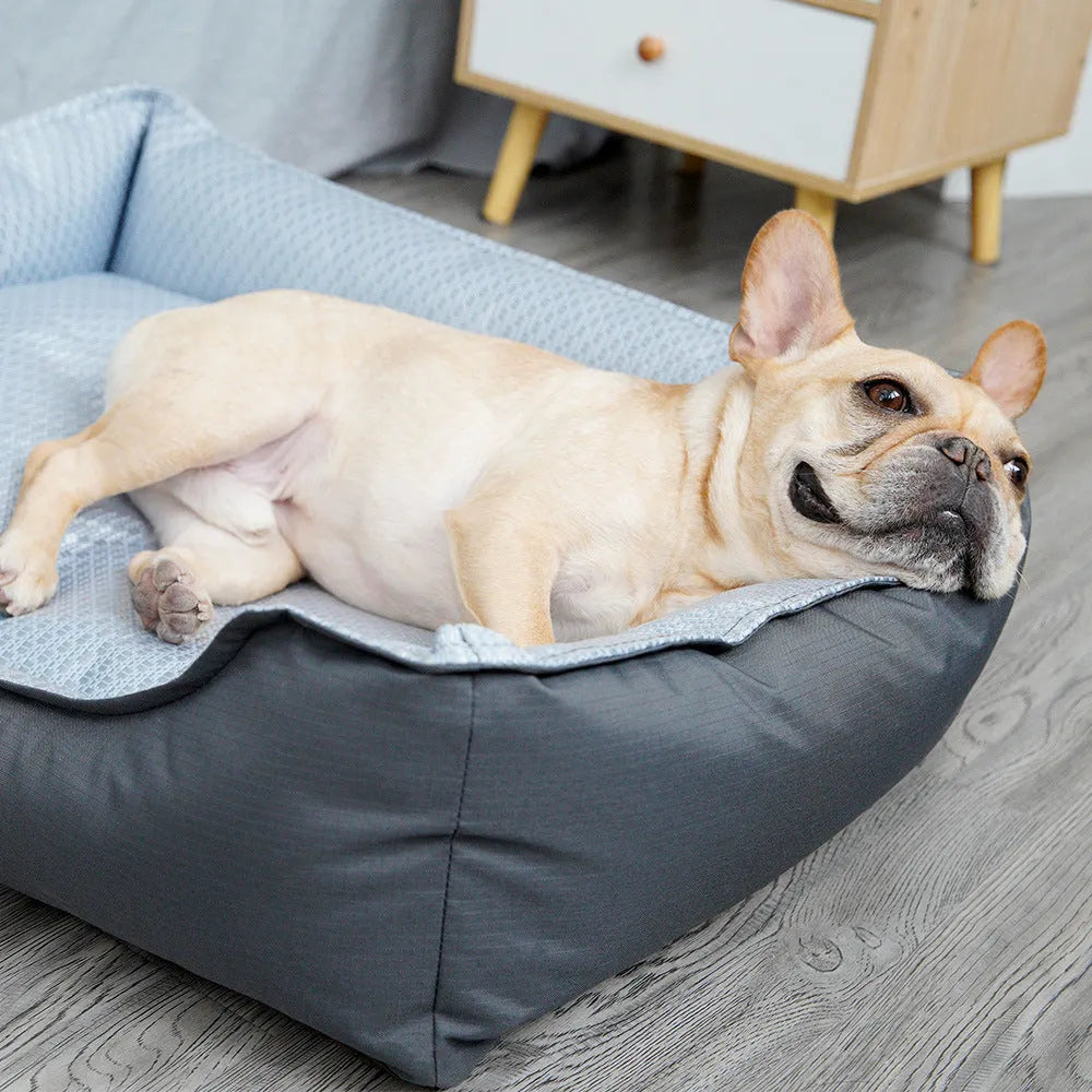 Soft pet bed with removable cover in three sizes for dogs and cats