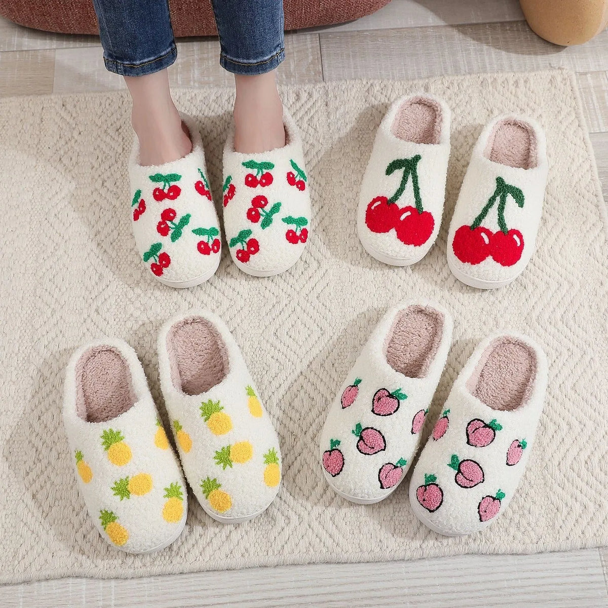 Pair of cotton indoor slippers with cartoon dachshund pattern, plastic non-slip sole, 2.5cm heel height, for men and women