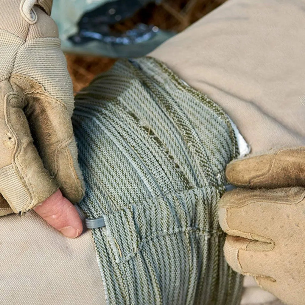 Simple portable hemostatic bandage with tactical gauze tape in 10cm and 15cm sizes for outdoor wound care