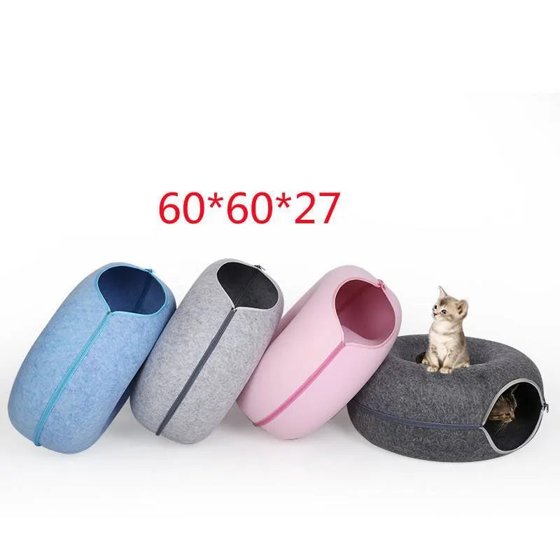 Round felt donut cat tunnel bed in light grey, 50x50x23cm, for kittens and small cats up to 8 catties.