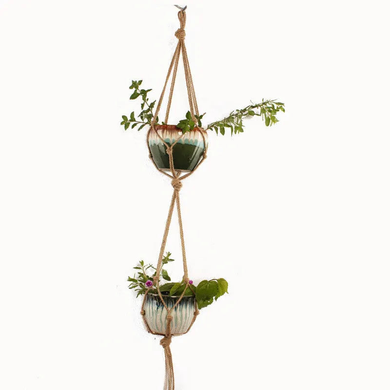 Woven wire plant hanger made from cotton rope in European village style, suitable for desktop or wall mounting
