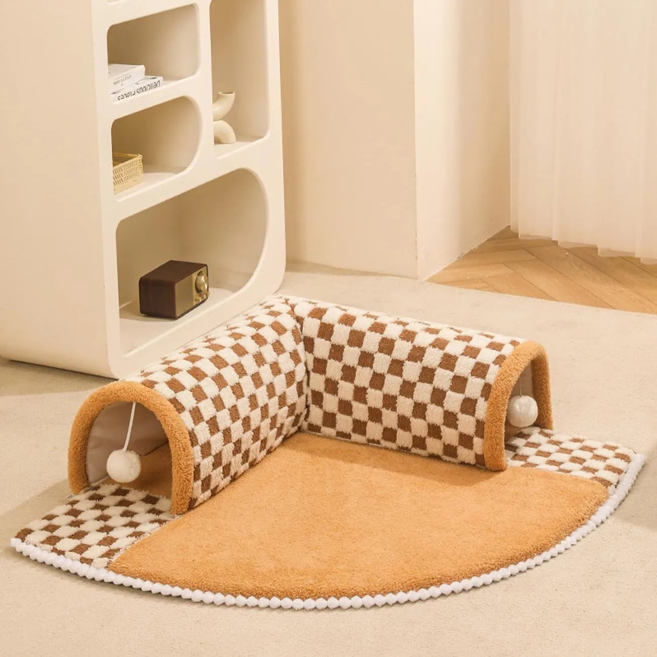 Fan-shaped plush pet bed with tunnel in coffee or yellow, sizes 60cm or 80cm, anti-slip base