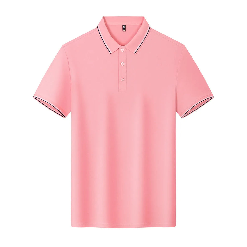 Man wearing a light blue ice-feeling Solona work polo shirt with short sleeves