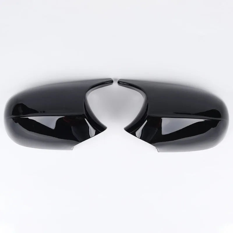 Horn rearview mirror shell for BMW 3 Series E90 in black and carbon pattern finishes