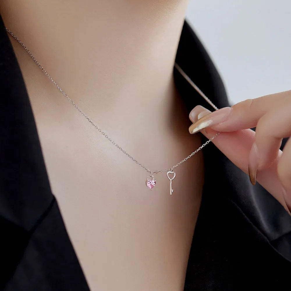 925 sterling silver heart-shaped key pendant necklace for women in platinum or gold electroplated finish