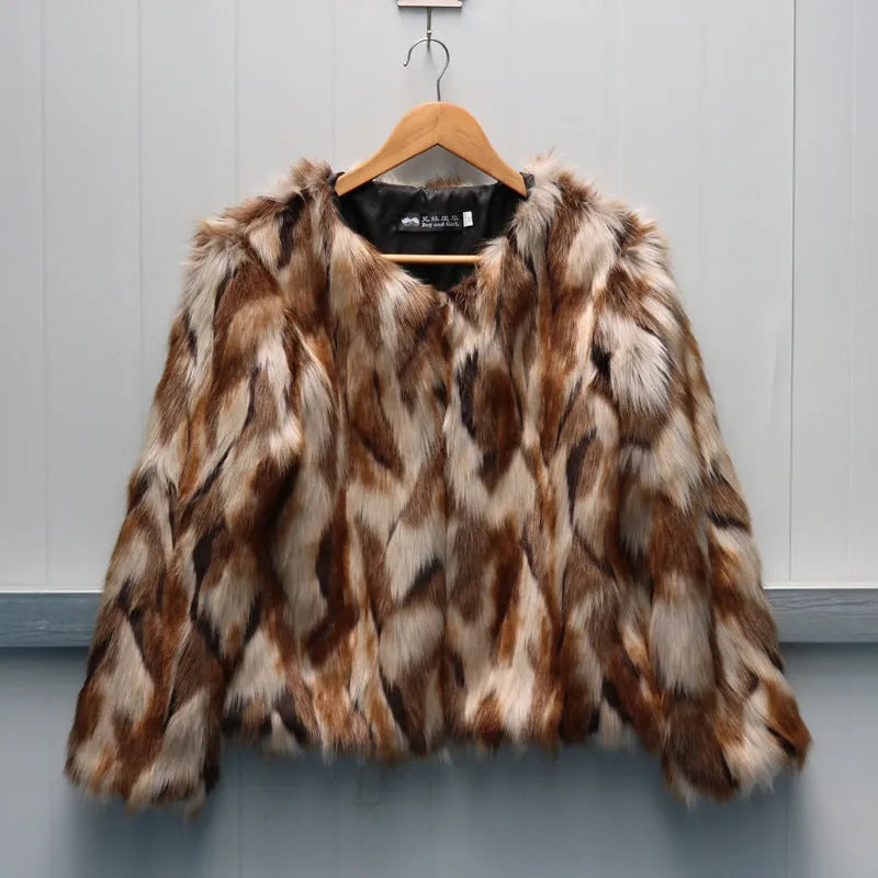 Korean slim-fitting women's faux fur coat in street fashion style with artificial fur fabric