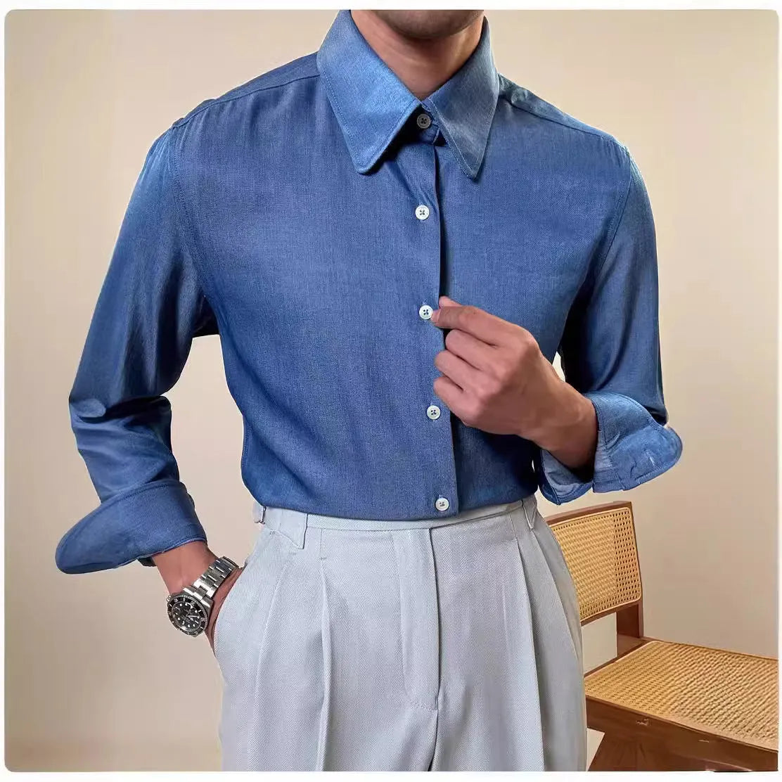 Men's slim-fit business shirt with round collar in blue colour options