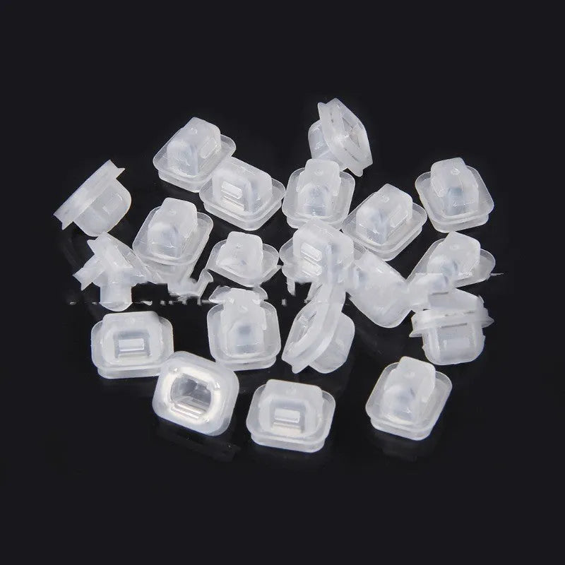 Plastic interior fastener for BMW vehicles with 17.3mm by 15.2mm outer frame dimensions