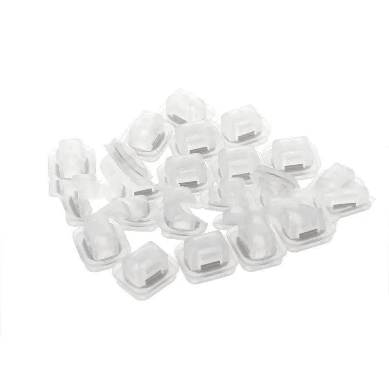 Plastic interior fastener for BMW vehicles with 17.3mm by 15.2mm outer frame dimensions