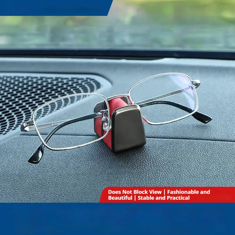Green zinc alloy leather car dashboard sunglasses clip measuring 3.7x3.2x2.5cm