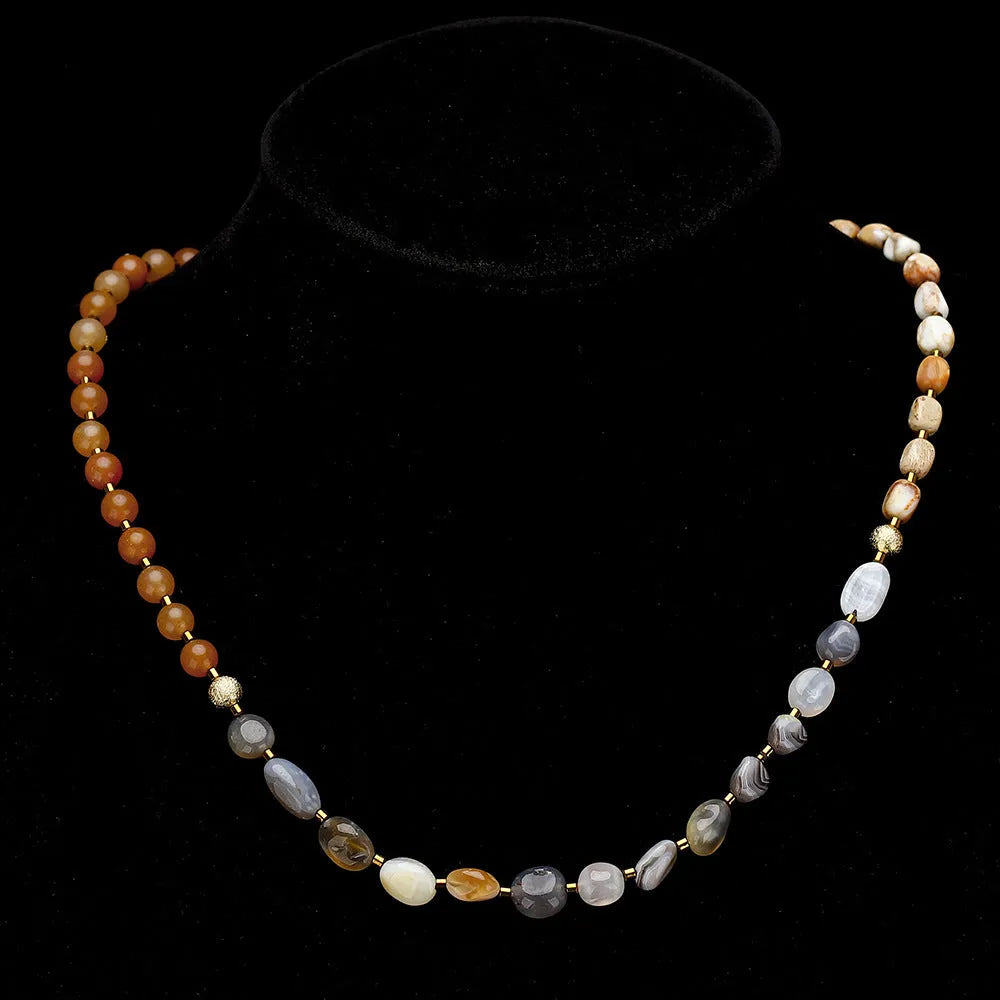 Hand-woven Persian Gulf agate multi-layer bracelet with geometric texture in colour 3790