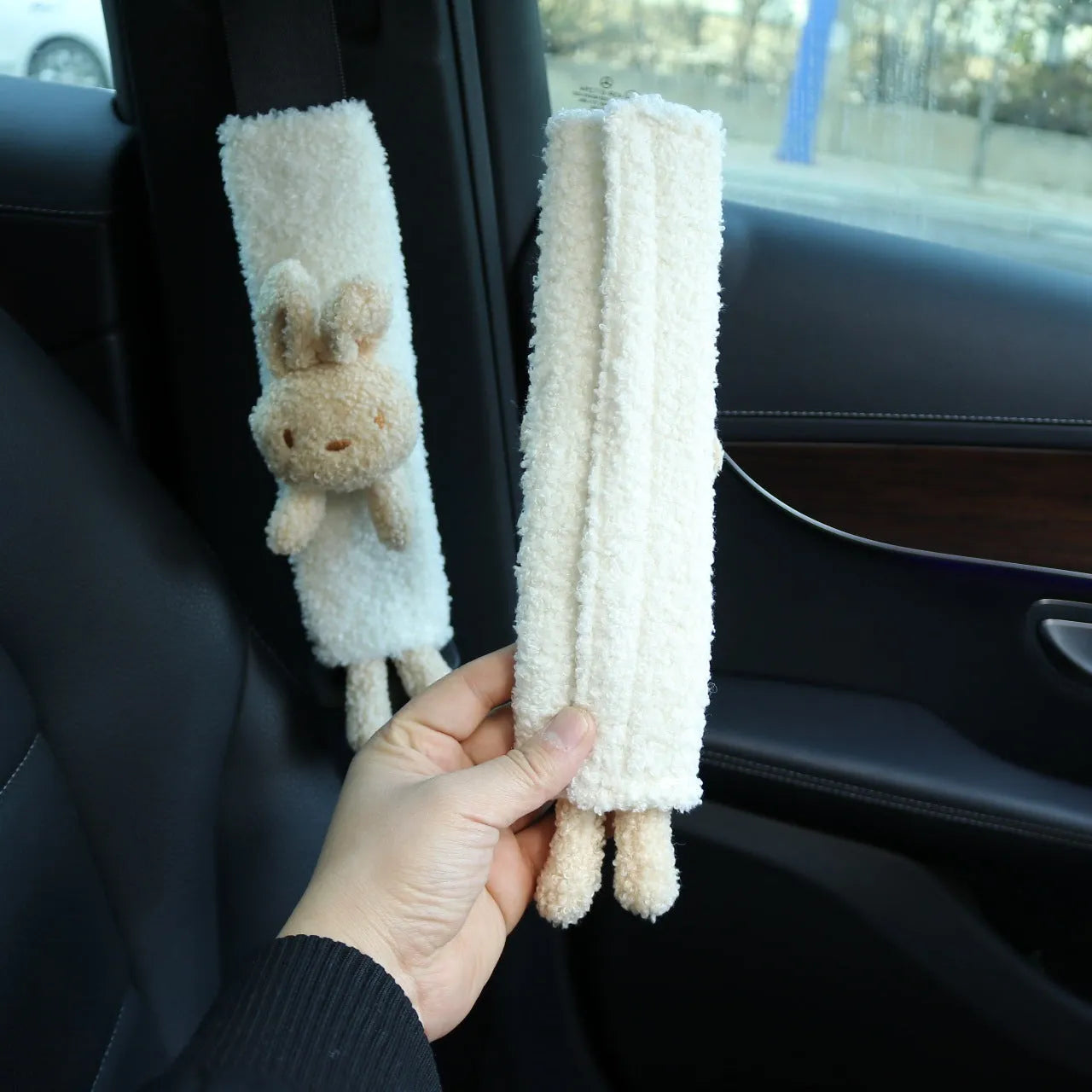 Cartoon rabbit and bear designs on lamb wool seatbelt shoulder protector for car comfort