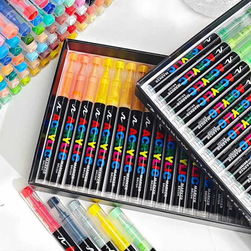 Set of straight liquid acrylic marker pens with soft heads in multiple colours for art and graffiti