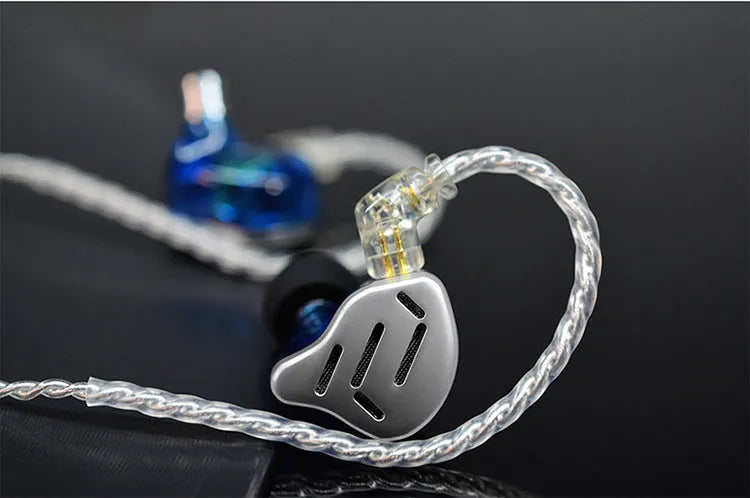 KZ ZAX black hybrid driver in-ear headphones with detachable cable and 3.5mm plug.