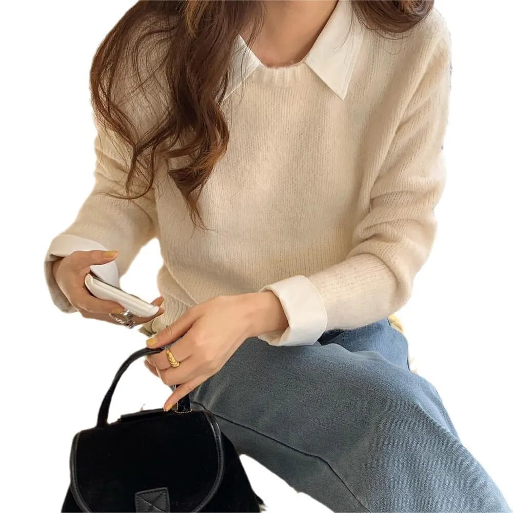 Women's knitwear top with contrast lapels in polyester, showing loose fit and long sleeves