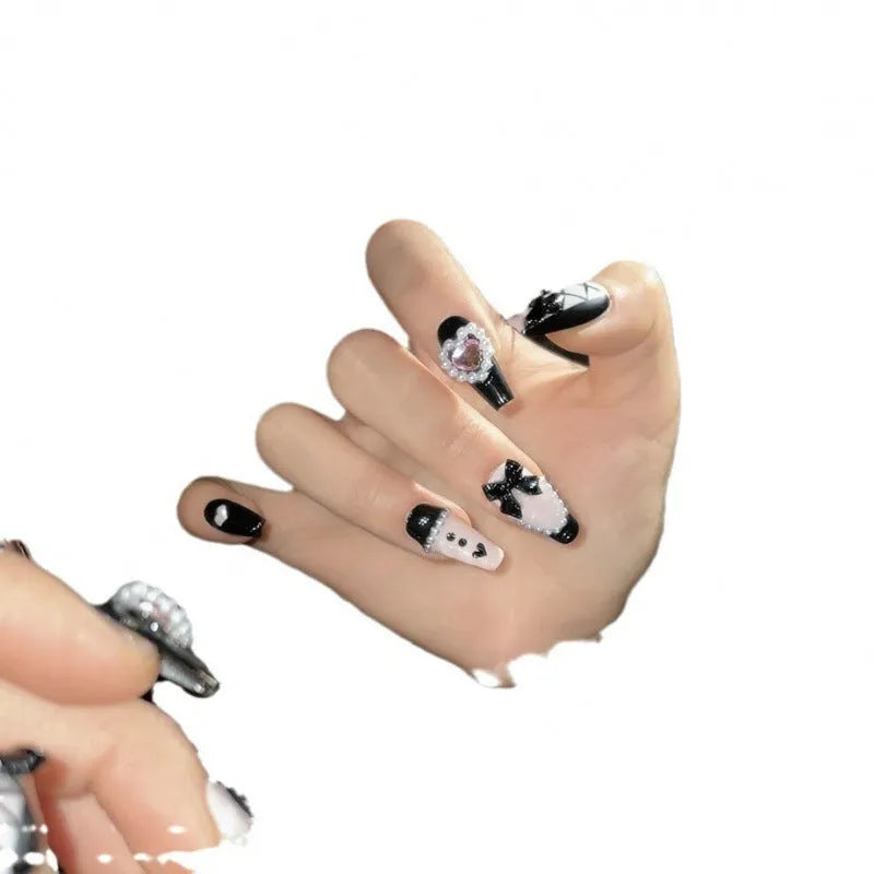 Black pink heart hand-painted detachable manicure with bow and XINGX patterns in four sizes