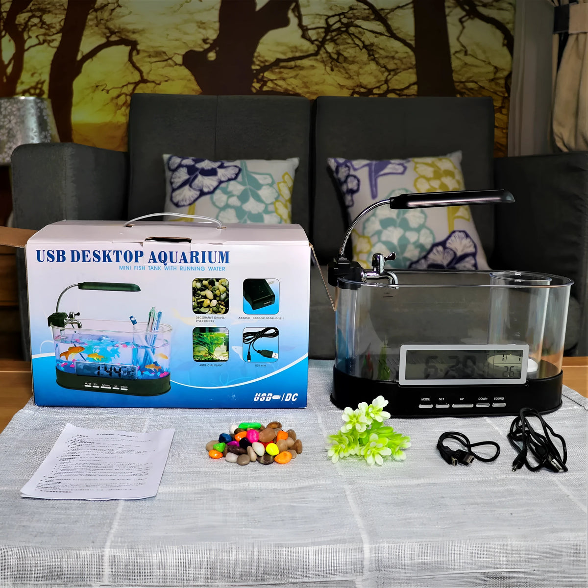 Black USB desktop mini aquarium pen holder with transparent tank and time, date, week, temperature display