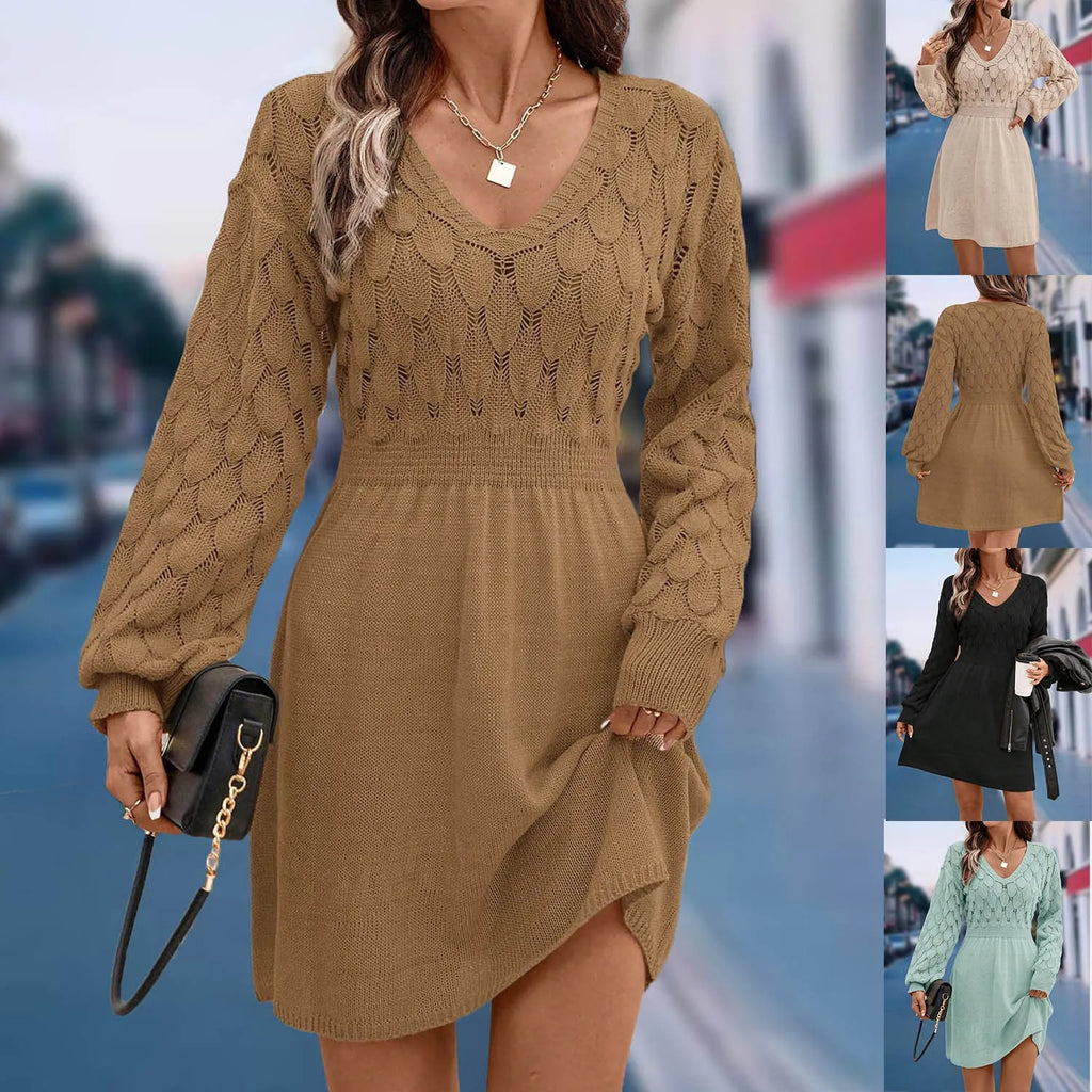 V-neck beach dress with long sleeves, high waist, and 3D pattern in acrylic fabric