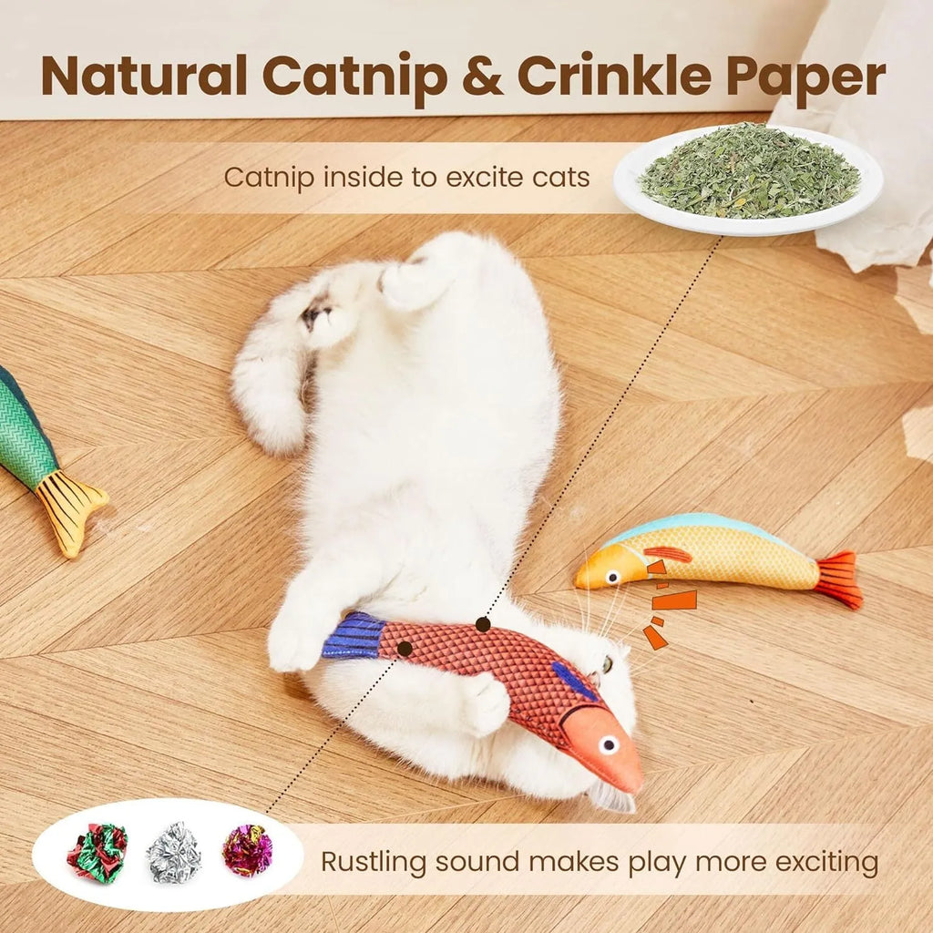 Green catnip-filled saury fish cat toy with crinkle sound, measuring 24 cm for indoor feline exercise