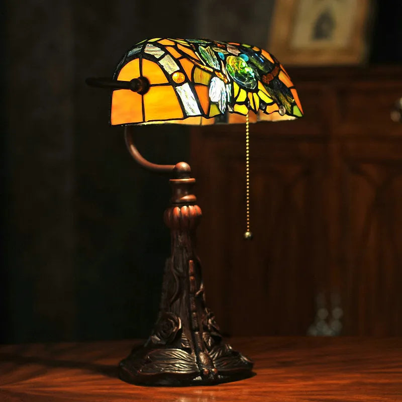 10-inch Tiffany stained glass table lamp with coloured panels, 36cm tall and 25cm wide, featuring E27 holder and resin base