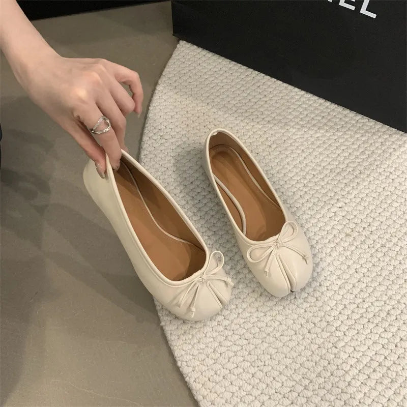 Women's split-toe flat heel pump shoes in black silver beige red colours