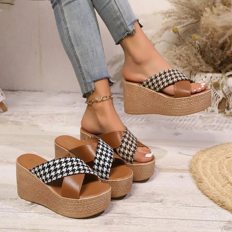 Cross Leopard Plaid Wedge Sandals in black or brown patterns with rubber soles and wedge design