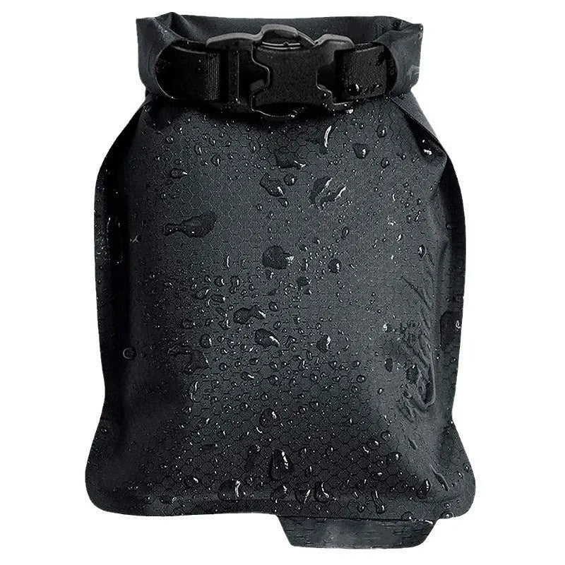Waterproof quick-drying soap container bag measuring 17cm by 13cm