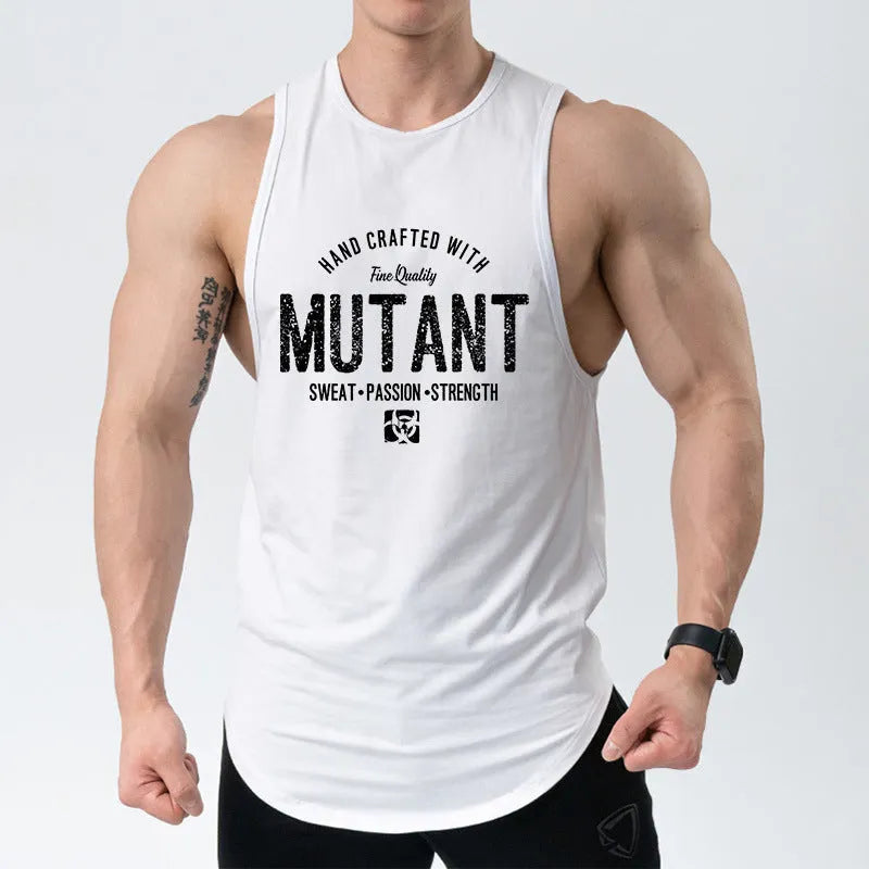 Loose waistcoat training sleeveless shirt in polyester fabric, showing front view with sleeveless design and loose fit