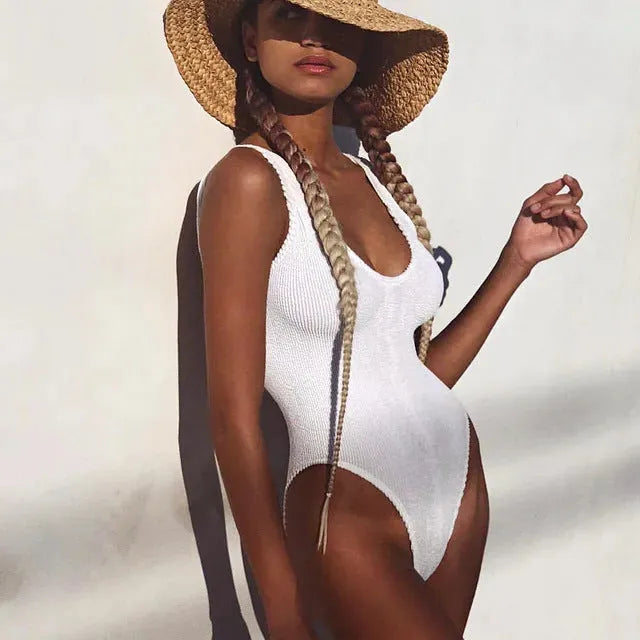 Solid colour backless one-piece swimsuit with seersucker bubble cloth wrinkled texture