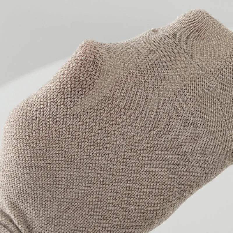 Solid colour polyester boat socks showing low-cut design and moisture-wicking properties