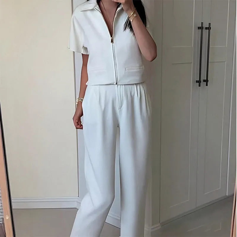 Damascus loose-fit short-sleeve top in black, white, or yellow colours, made from polyester for casual outerwear