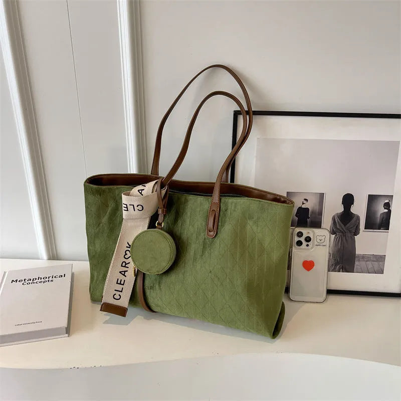 Green casual large capacity tote shoulder bag with adjustable strap and multiple compartments for leisure travel