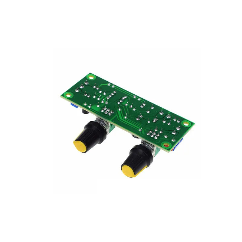 Single power supply 10-24V bass boost front stage board with FR-4 fibreglass PCB measuring 78x32mm