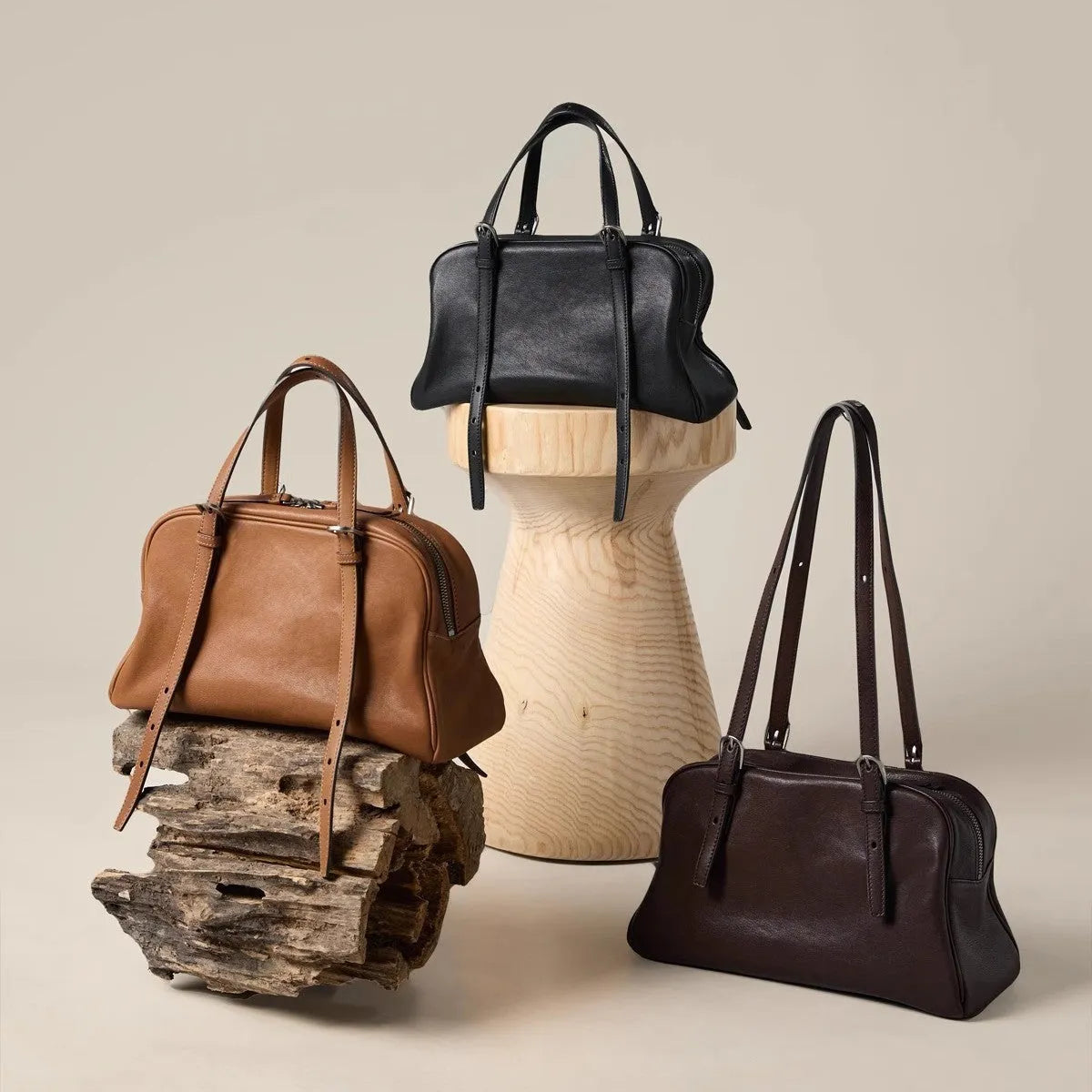 Women's retro genuine leather shoulder bag with double straps and sandwich pocket design in horizontal square shape