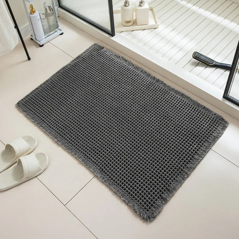 Square checkered pattern bathroom carpet with non-slip backing in beige colour, 61x92cm size