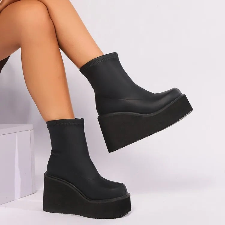 Plus size women's wedge heel boots with waterproof platform in black leather and 2057 colours