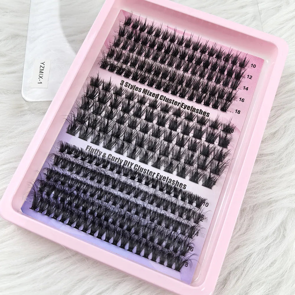 Creative large capacity messy eyelash mixed box measuring 13.7cm x 13.5cm x 1.4cm with five specification options