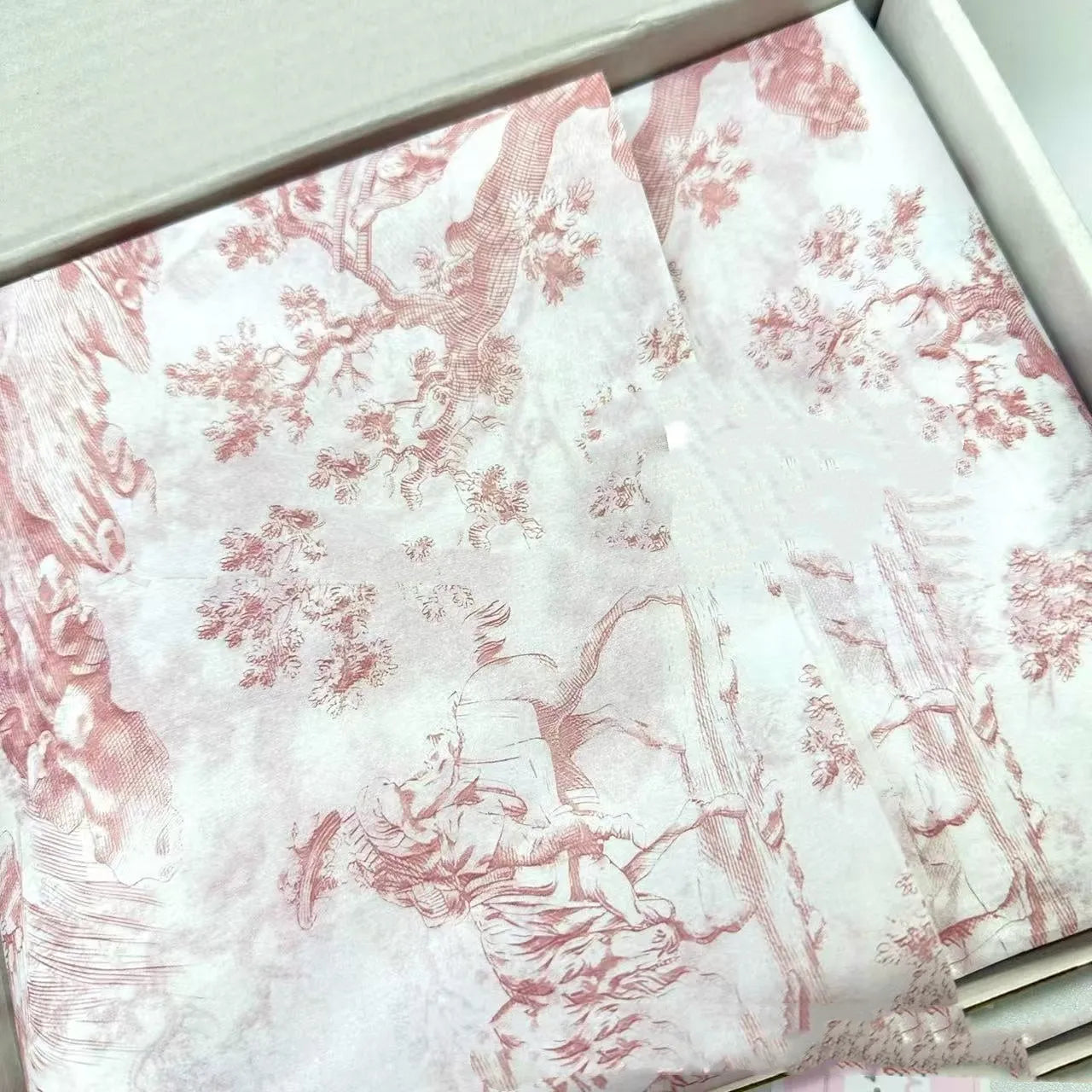 French Mg tissue paper sheet measuring 50x70cm with retro French romance design in pink purple colour