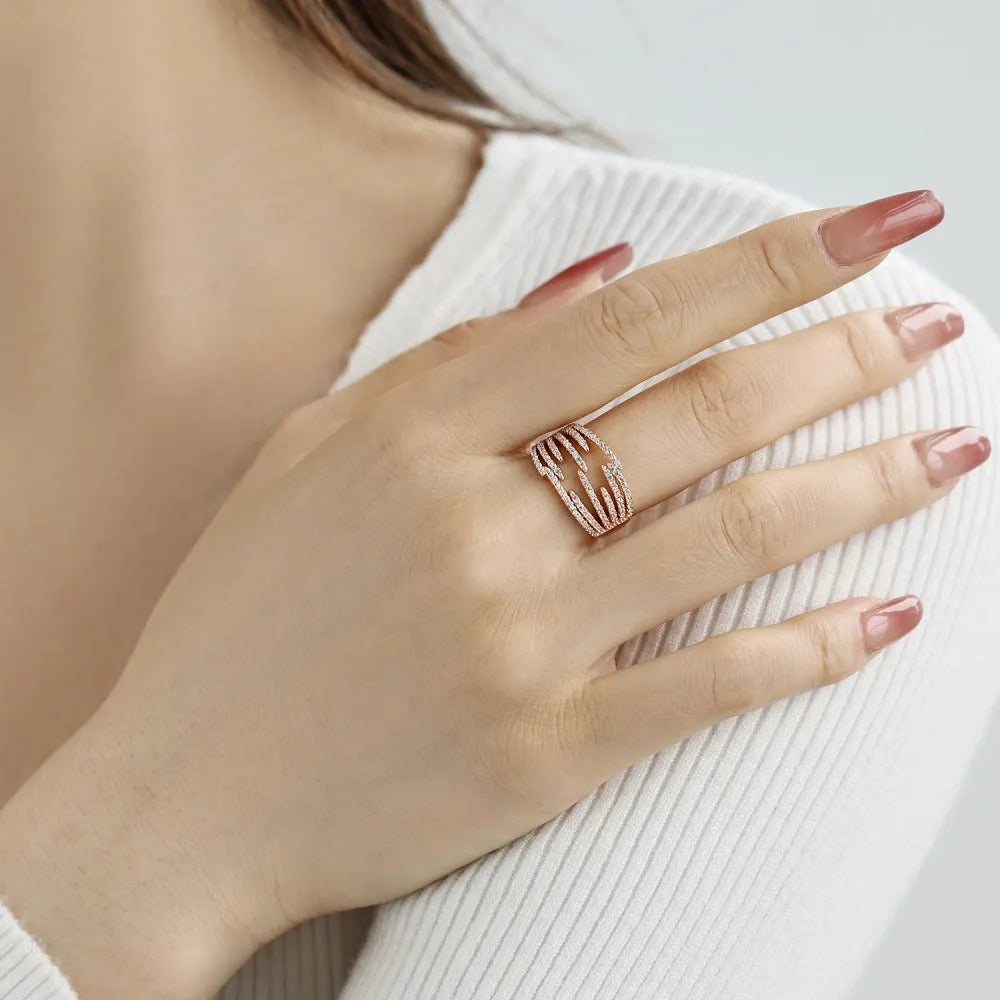 S925 sterling silver geometric line ring for women in silver or rose gold, sizes 6 to 9
