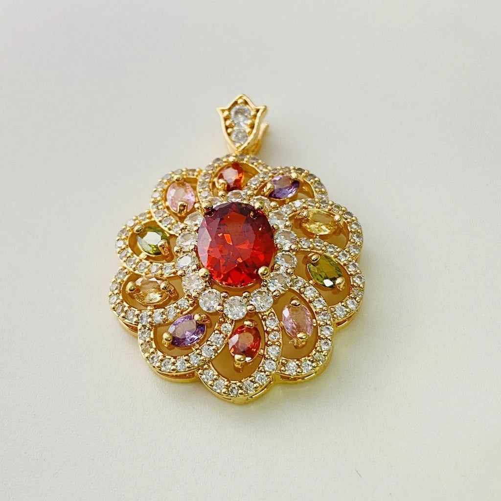 Women's zircon flower pendant necklace with electroplated finish in gold, champagne gold, or platinum colour options