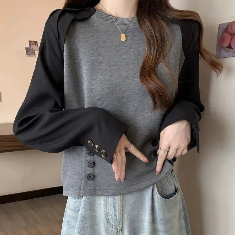 Long sleeve T-shirt in grey or beige, loose fit, slimming belly-covering design, sizes S to 4XL, 100% polyester.