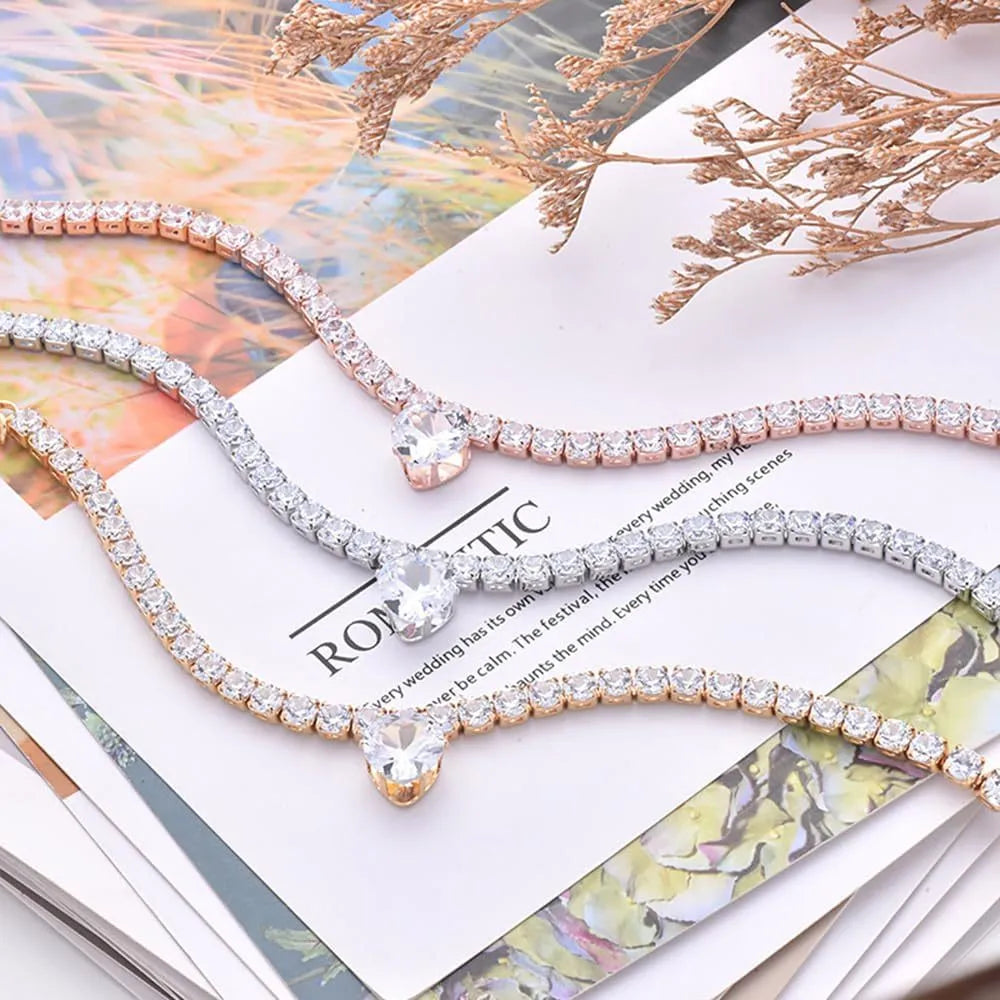 Bling rhinestones heart-shaped cat and dog necklace collar with adjustable sizing in gold, platinum, rose gold colours
