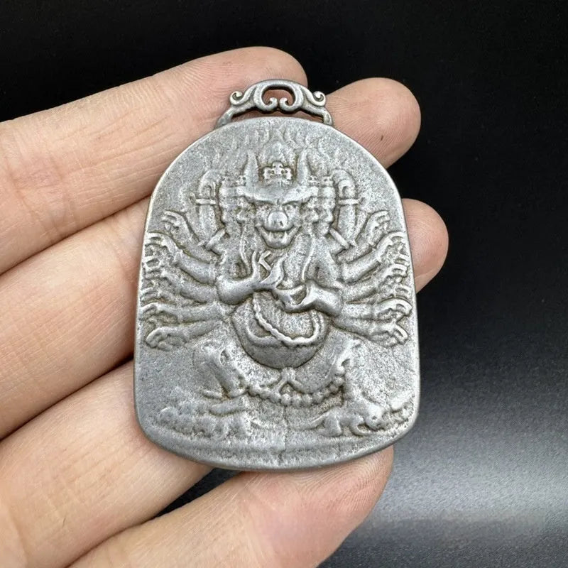 Chinese-style iron geometry pendant hanging ornament with traditional design patterns