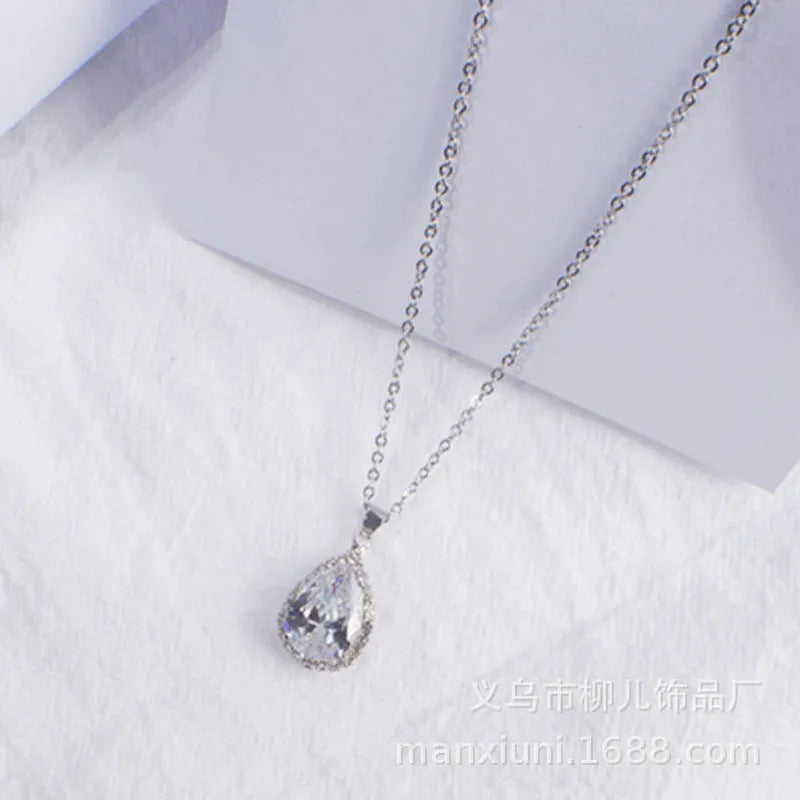 Water drop rose gold rhinestone necklace with adjustable chain and geometric pendant in multiple colours